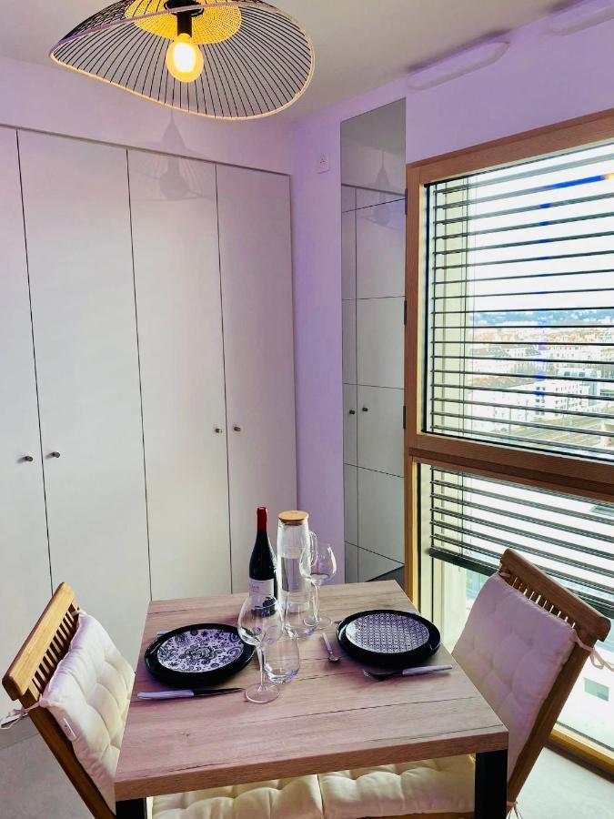 Studio BEL MOD Mont d'Or - Belvédère Moderne Lyon Eksteriør billede